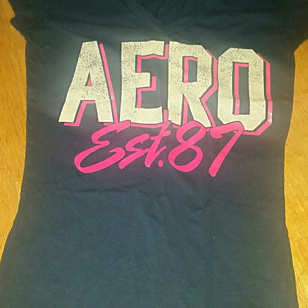 Vneck tee shirt